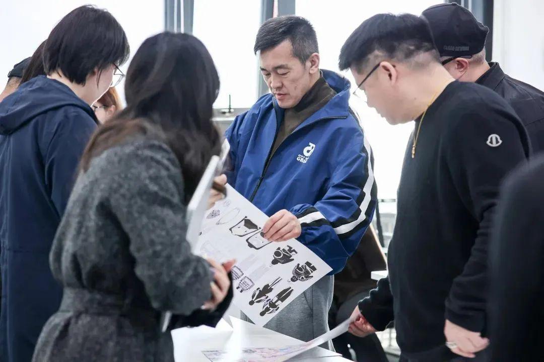 星空体育猜猜谁会穿戴这些创意衣饰 站上2025浙江（杭州）国际时髦体育周的秀场！(图2)